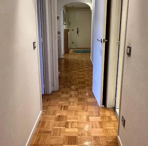 Naia's Living Lägenhet